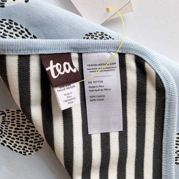 NWT Tea Collection Reversible Baby Blanket, 30x30 Inches - Picture 4 of 9